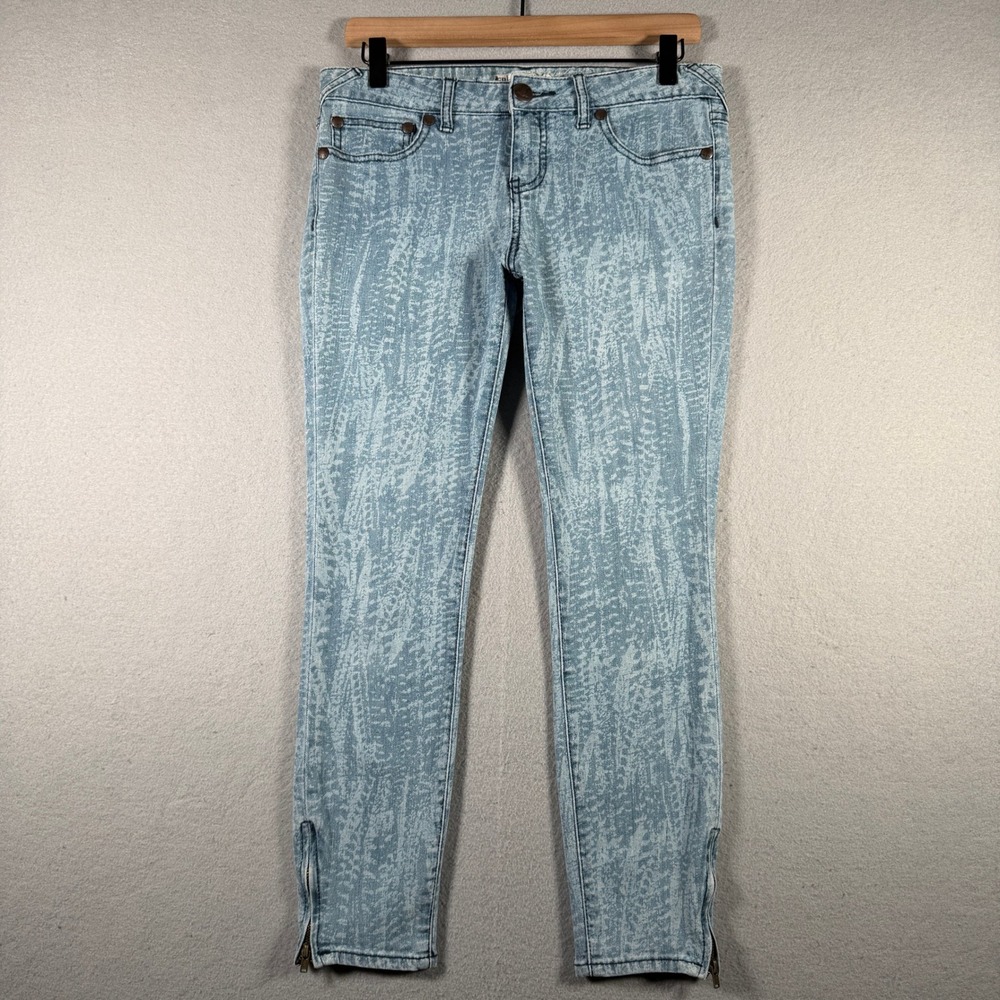 Free People Blue Textured Print Ankle Zip Skinny Jeans Size 28 Low Rise